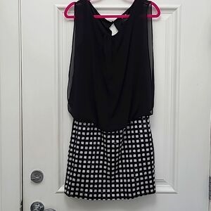 Lovely sophisticated dress.